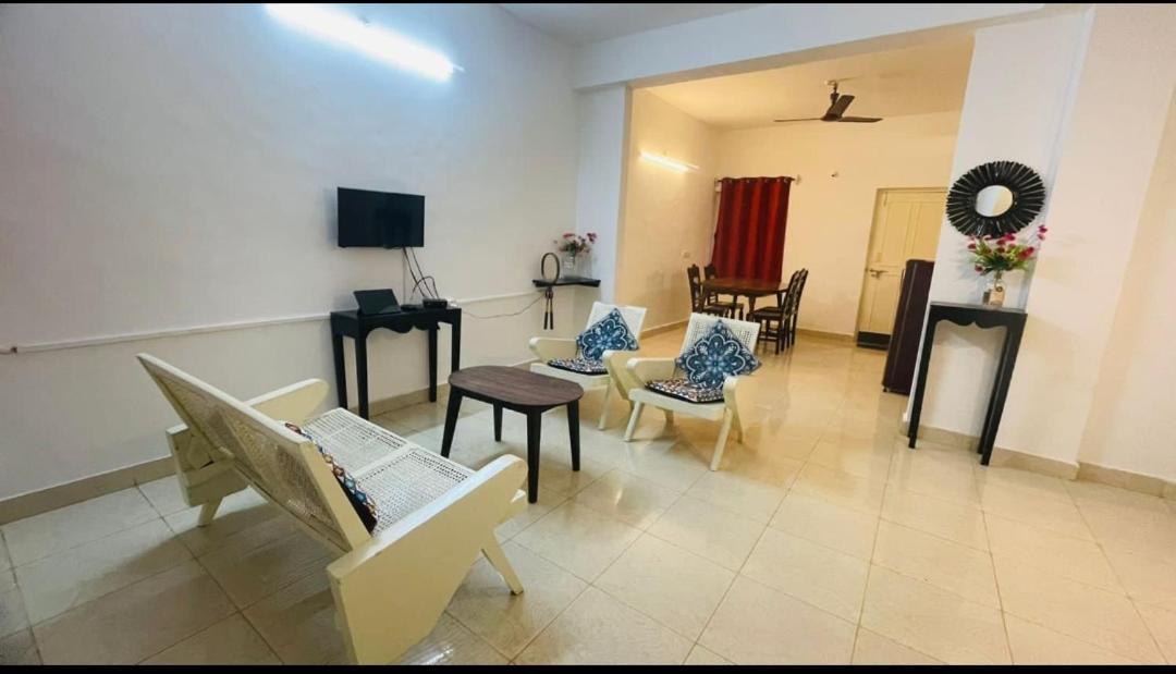 Goa Suites Holiday Home Calangute Luaran gambar
